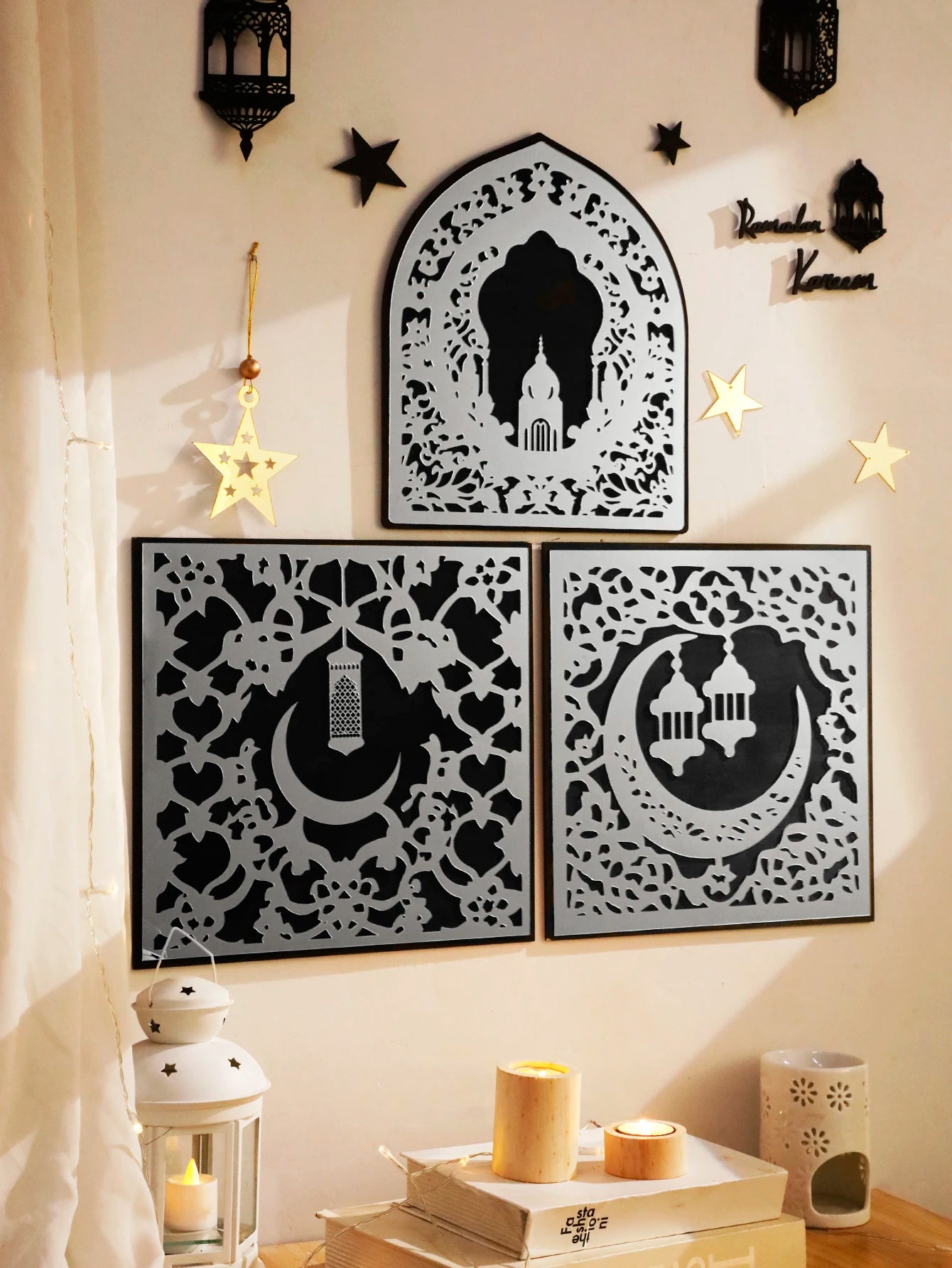 Miroir mural en acrylique argenté "Eid Mubarak" – Décor élégant pour le Ramadan.